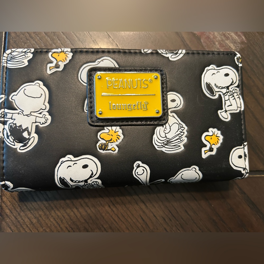 Peanuts loungefly wallet used once